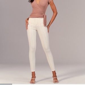 Abercrombie & Fitch High-Rise Super Skinny Jean